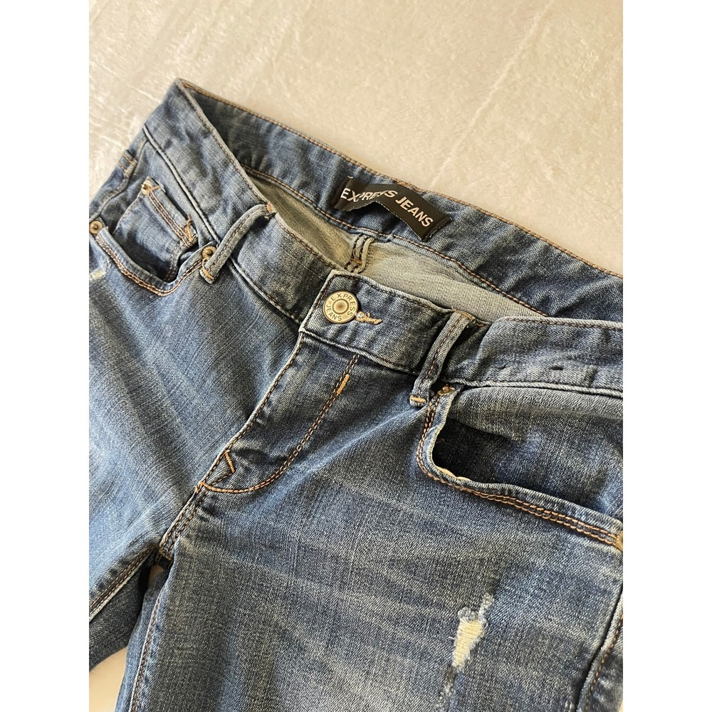 Express Jeans Legging Low Rise Medium Wash Distressed Skinny Denim Blue Size 6 - Picture 3 of 9